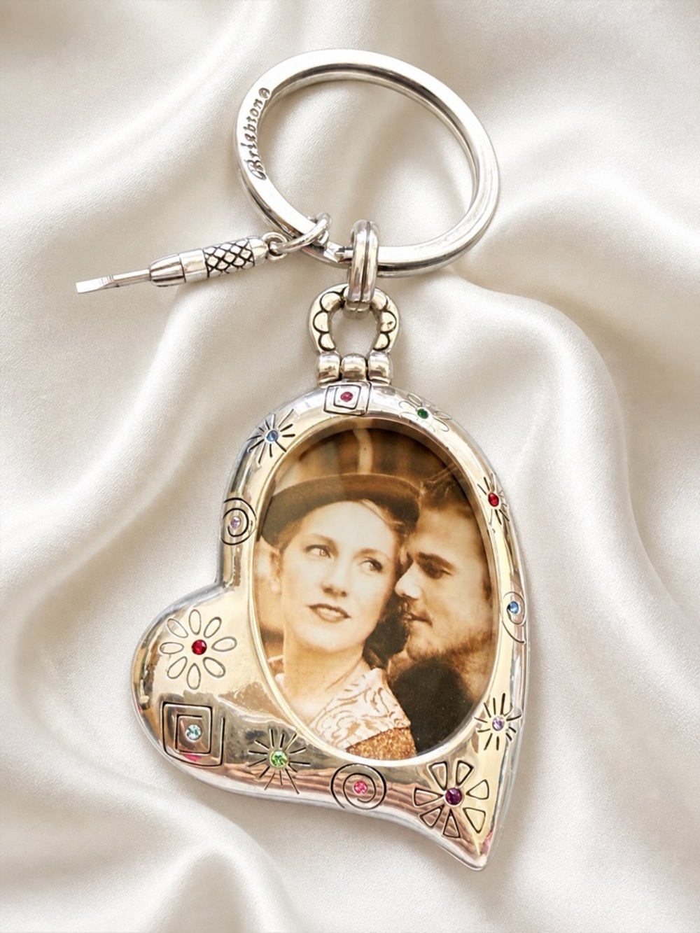 NWOT Brighton Fireworks Heart Key Fob Keychain Oval Picture Frame Holder Locket